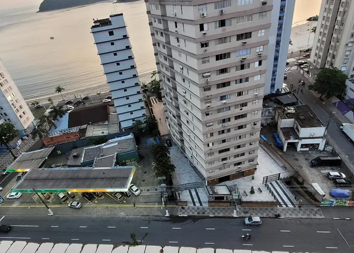 Ap Ao Lado Da Praia Com Vista Do Mar